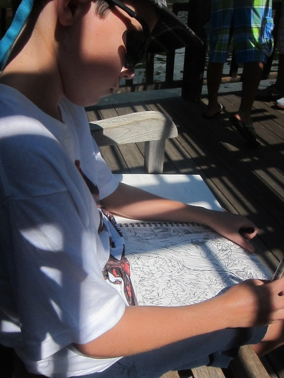 Sketching at the waterside | eia0015
